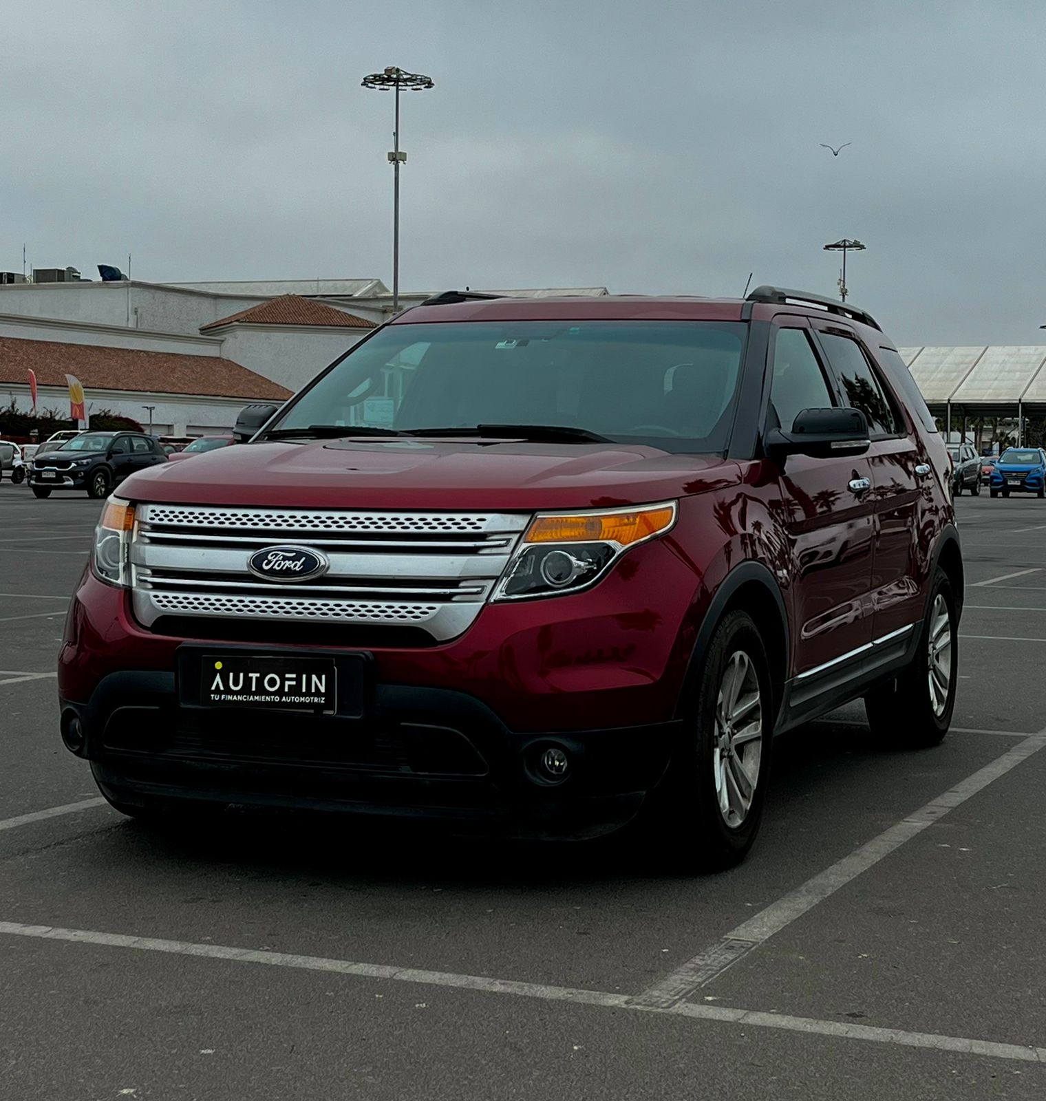 FORD EXPLORER XLT AT 