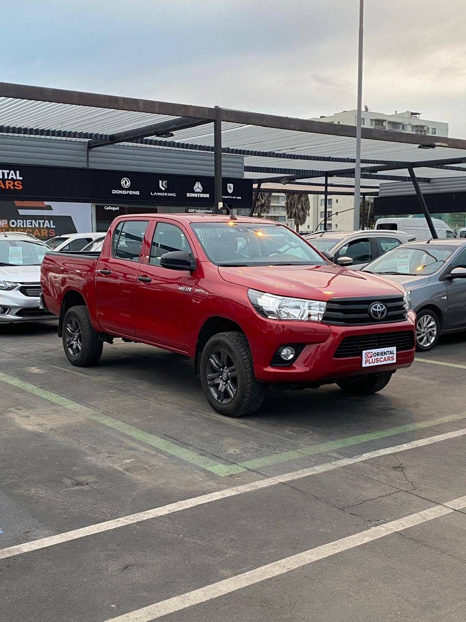 TOYOTA HILUX D CAB DX 4X4 2.4 MT